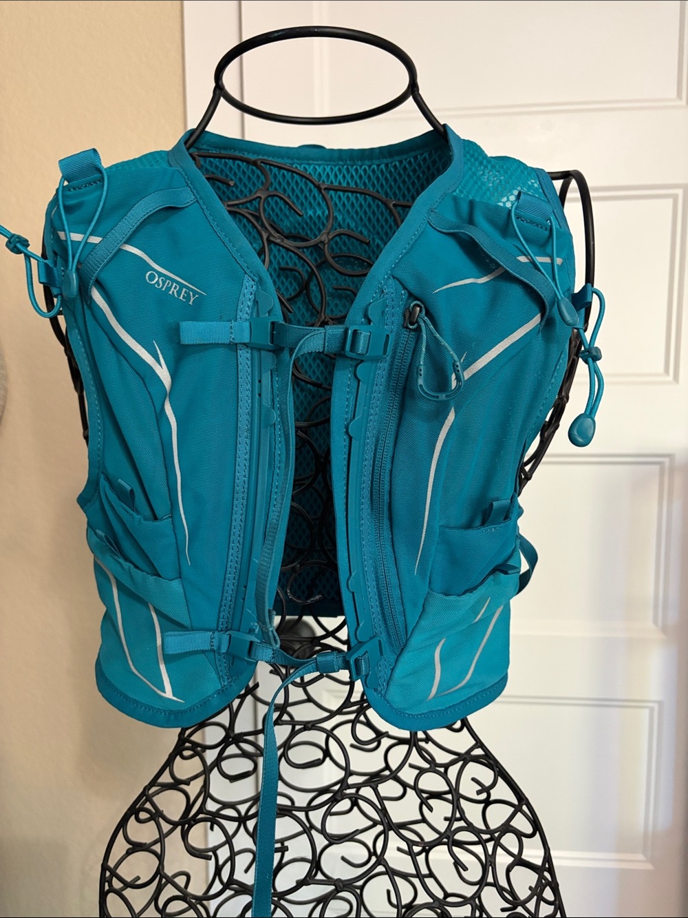 OSPREY Teal Women's Running Vest with Reflective Accents